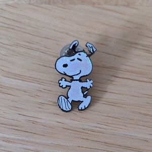 Snoopy Sparkly Enamel Pin
